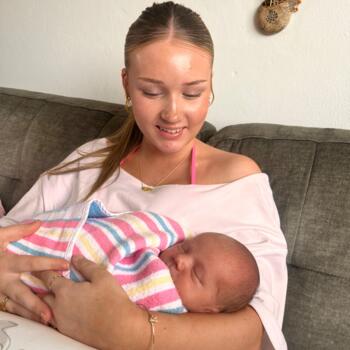 Babysitter Sydney: Yvette