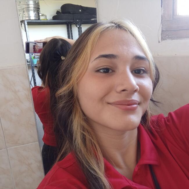 Babysitter in Bolívar (Estado Miranda): Liz