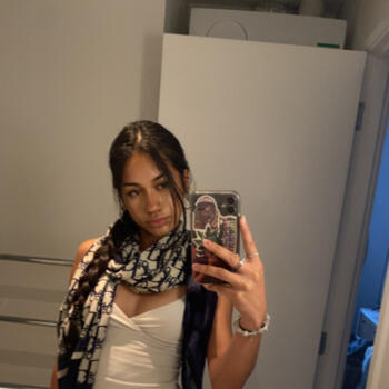 Babysitter in Auckland: Cori