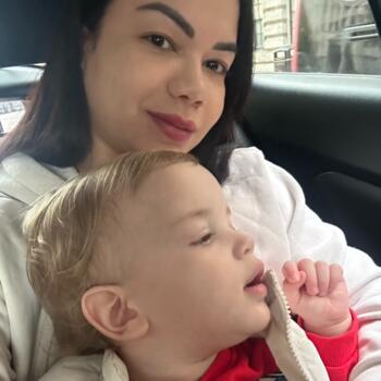 Trabalho de babysitting em Lisboa: Trabalho de babysitting Yoliana