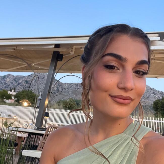 Babysitter in Thessaloniki: Ειρηνη