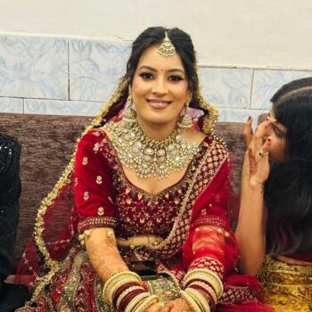 Δουλειά για babysitter στην περιοχή Δελχί: δουλειά φύλαξης παιδιών Ila