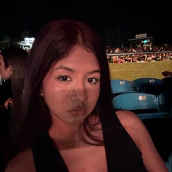 Babysitter in Coral Springs: Alisson