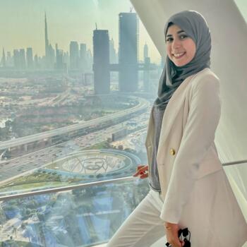 وظيفة جليسة أطفال في الرياض: وظيفة جليسة أطفال Chaimaa