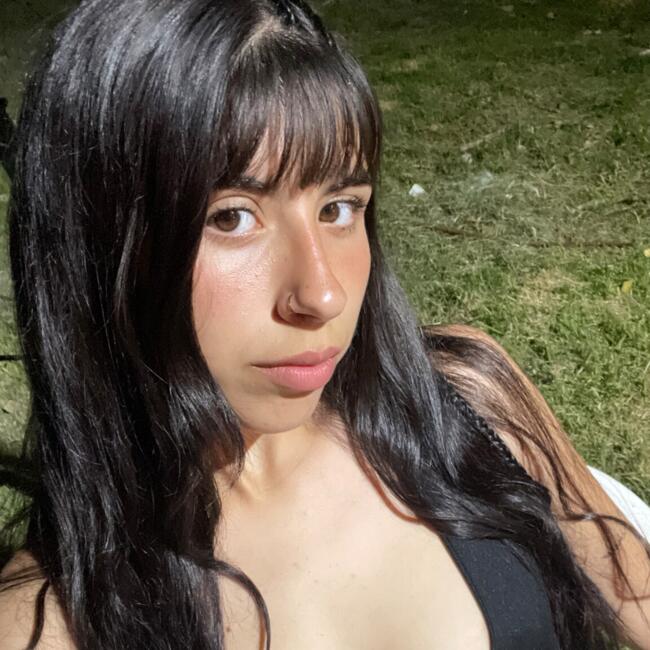 Babysitter in Pilar: Abril