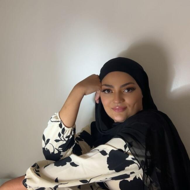 Babysitter in Trévoux: Zineb