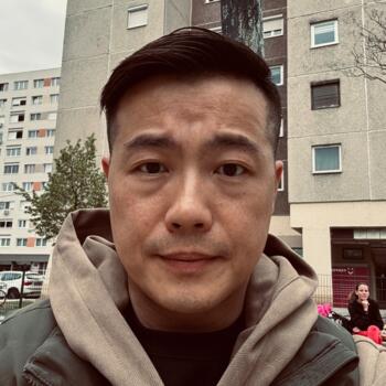 Nanny munka Budapest területén: bébiszitter munka Tommy