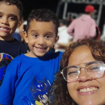 Trabajo para niñera en Barcelona: trabajo de niñera Argledys