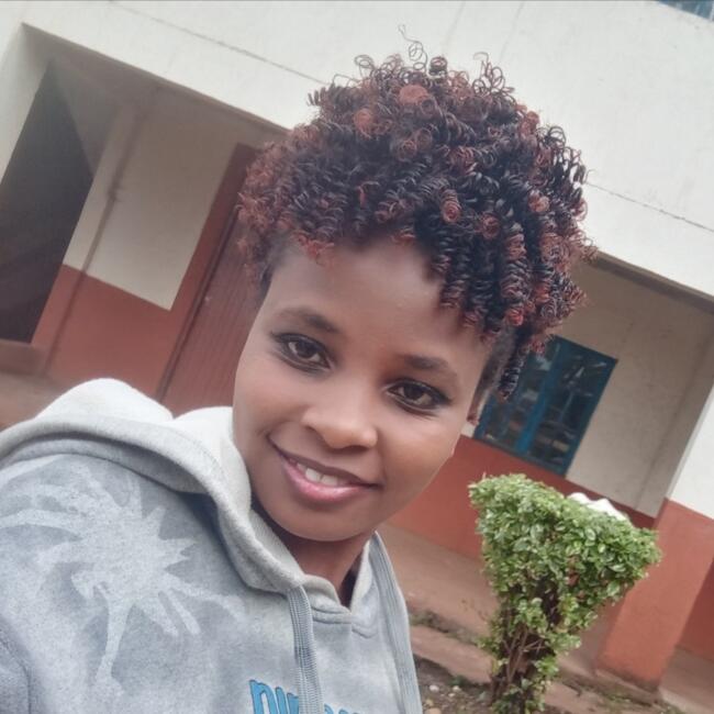 Babysitter in Riyadh: Caroline