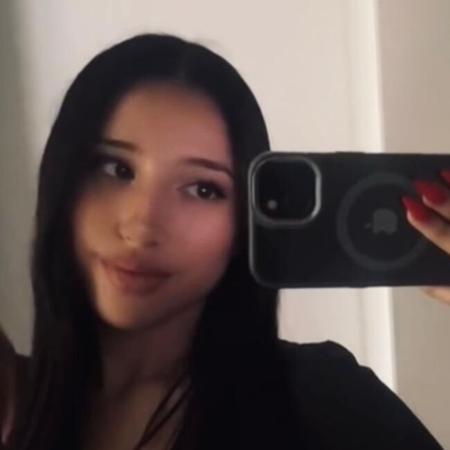 Babysitter in Paris: Maissane