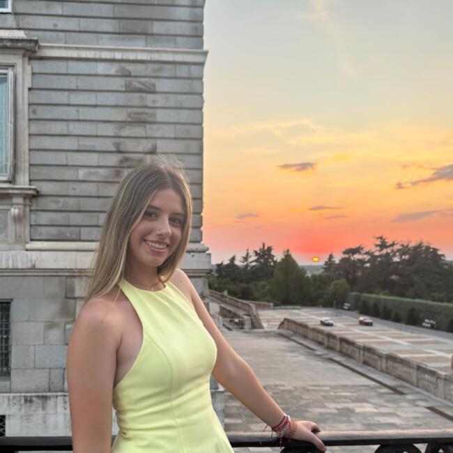 Babysitter in Arroyomolinos: Yaiza