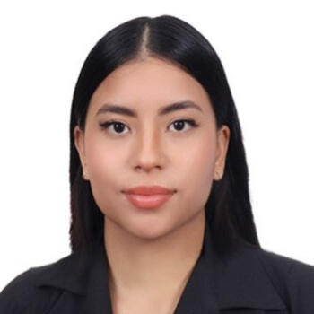 Babysitter in Hacienda Ibarra: Michelle