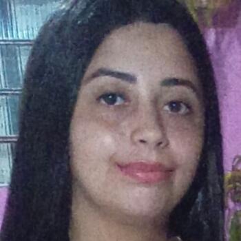 Babá em Camaquã: Luany