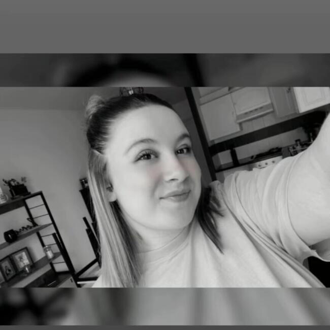 Babysitter in Moeskroen: Gwen