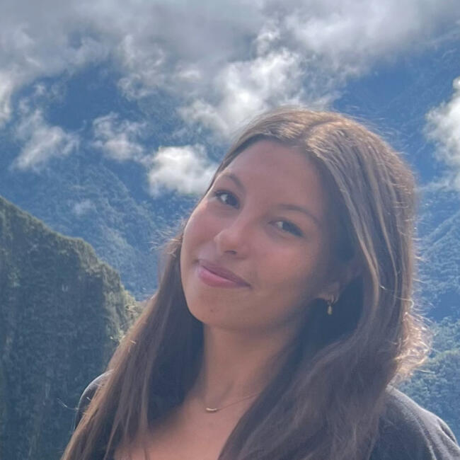 Babysitter in Glasgow: Hannah