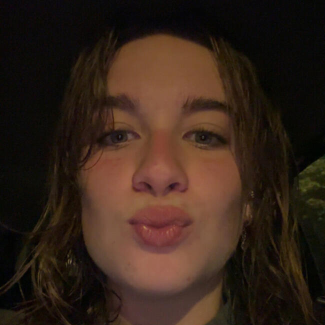 Babysitter in Toulouse: Ines