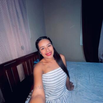 Babysitter Panama City: Angie