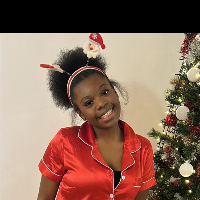 Babysitter in Saint-Germain-Laval: Kellyssia