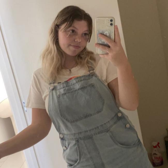 Babysitter in Sunshine Coast: Emma