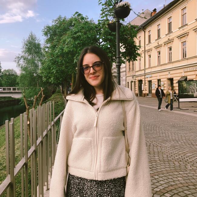 Babysitter in Ljubljana: Sara