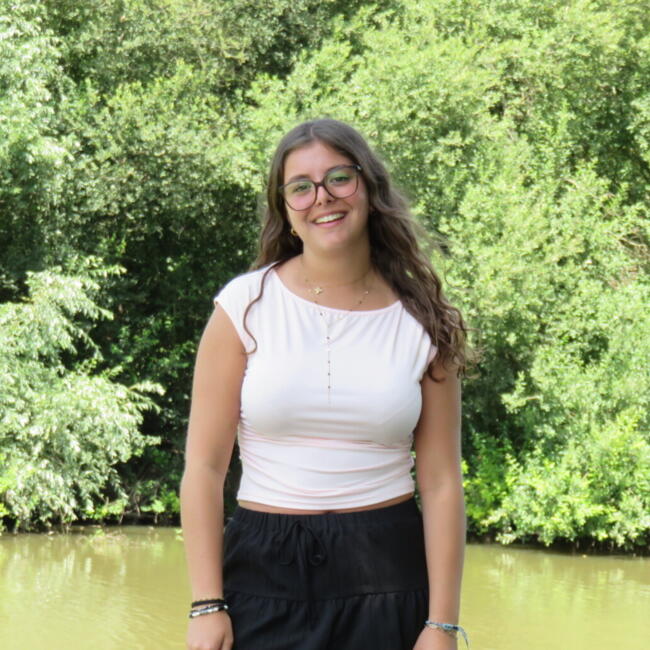 Babysitter in Saint-Philbert-de-Grand-Lieu: Maelys