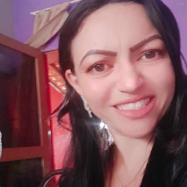 Babá em Colina: Francisca ana márcia