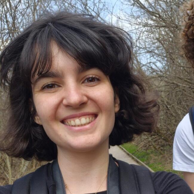 Babysitter in Villeurbanne: Chloé