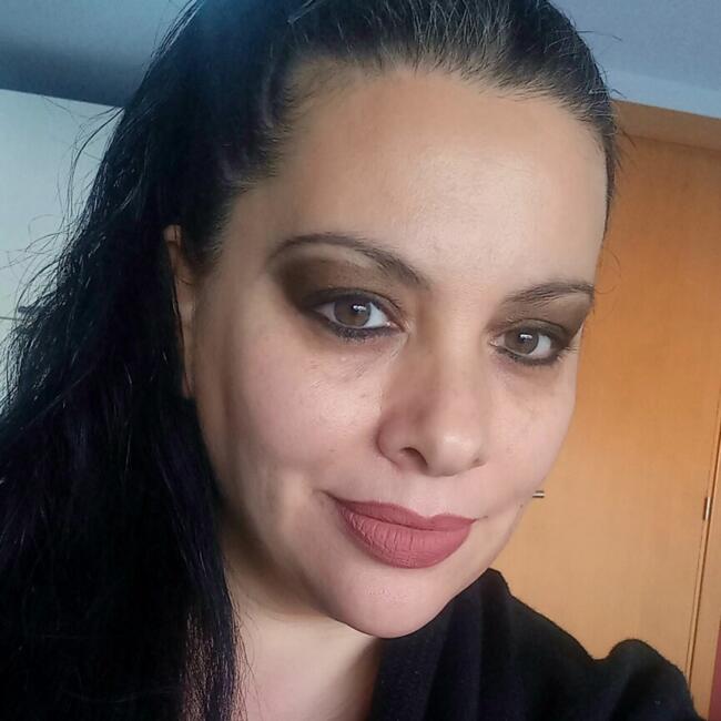 Babysitter in Figueres: Laura