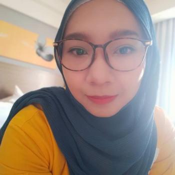 Kerja pengasuh di Johor Bahru: kerja pengasuh Azlen