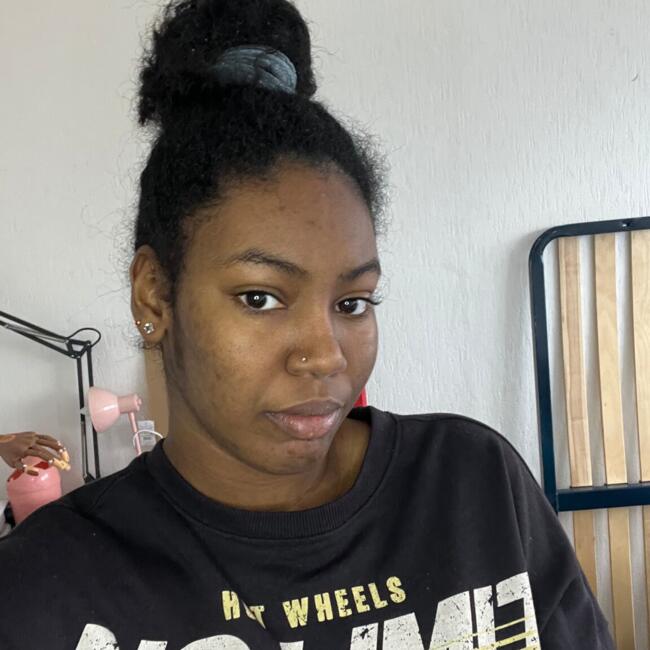 Babysitter in Châlons-en-Champagne: Préscillia