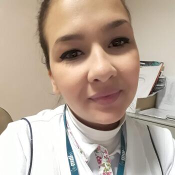 Babysitting job in São José dos Campos: babysitting job Josi