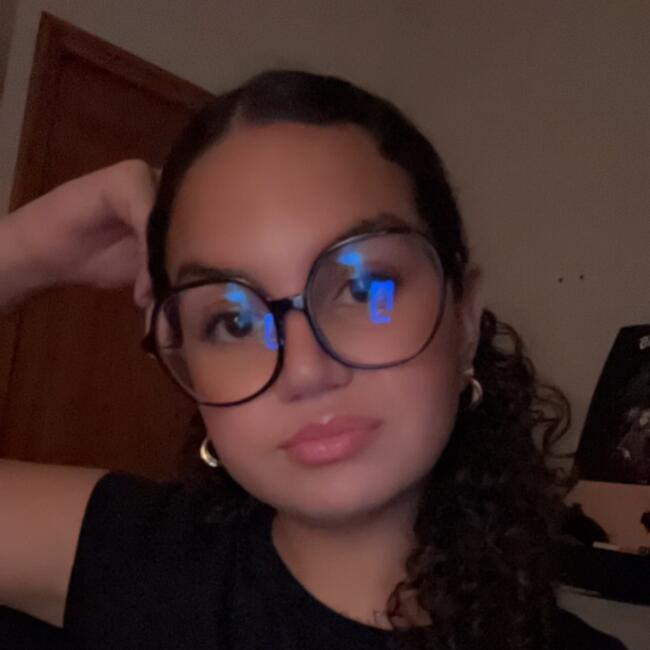 Babysitter in Vétraz-Monthoux: Lina