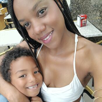 Trabajo de canguro en Vigo: trabajo de canguro Laura