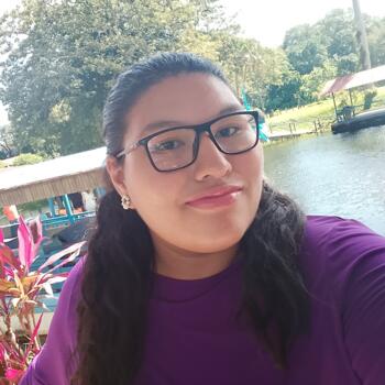 Niñera en San Pedro Sula: Maya Martinez