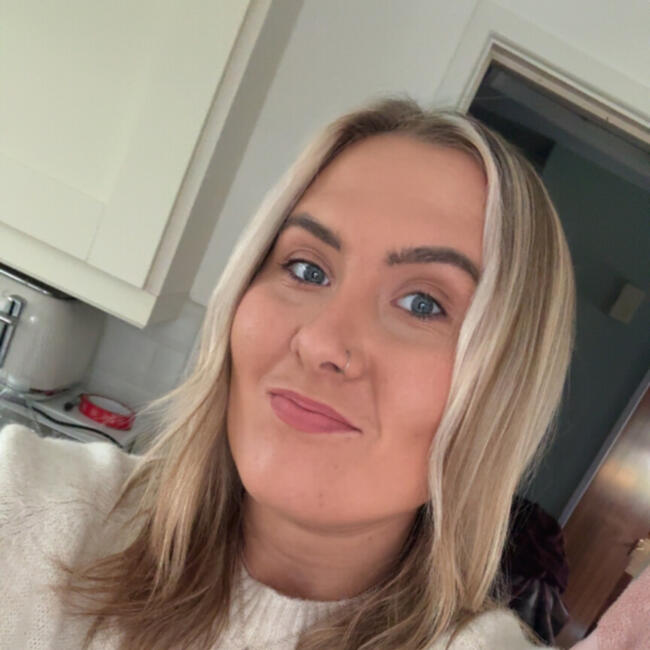 Babysitter in Dunmurry: Jodi