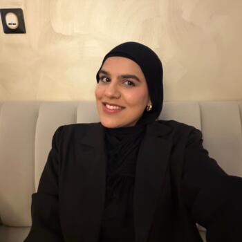 Babysitter in Évry: Hamna