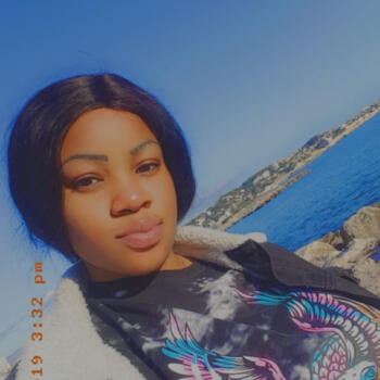 Baby-sitter in Marseille: Violet