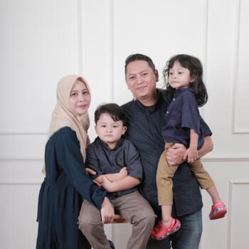 Lowongan pekerjaan babysitting di Kota Depok: lowongan pekerjaan babysitter Rizky