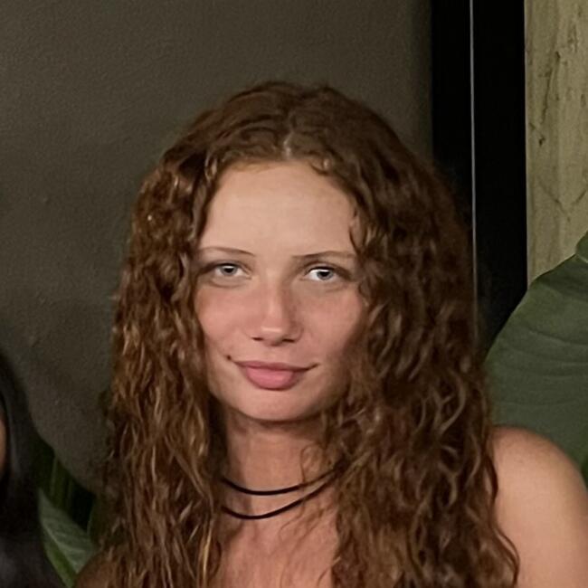 Babysitter in Buenos Aires: Agostina Maria