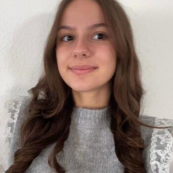 Babysitter in Saint-Etienne: Lana
