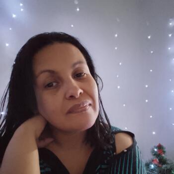 Babá São Gonçalo (São Gonçalo): Adriana