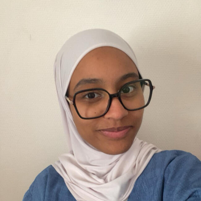 Babysitter in Wattignies: Afra