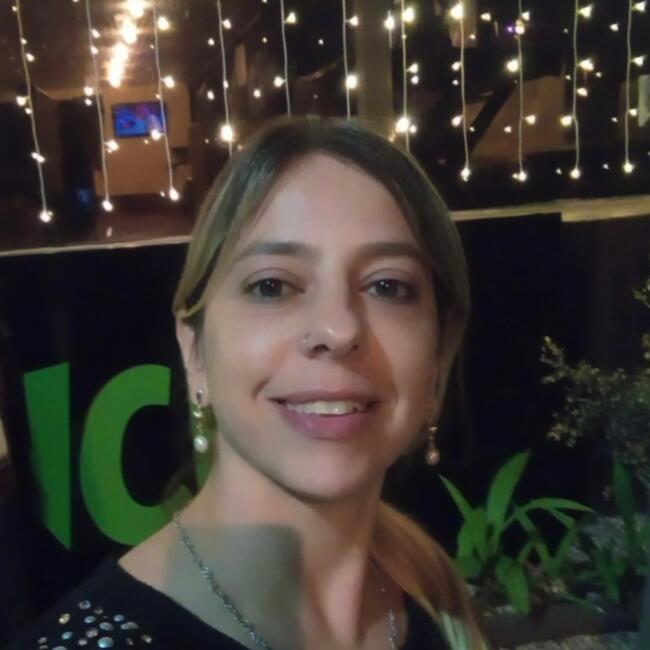 Babá em Alvorada (Rio Grande do Sul): Ana Paula