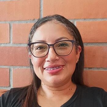 Niñera Medellín: Mónica