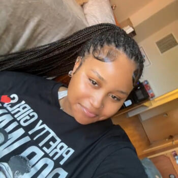 Babysitter in Washington D.C.: Iz'Reana