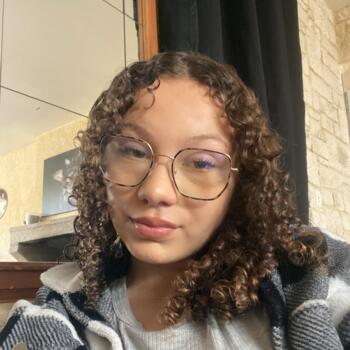 Babysitter in Cholet: Melina