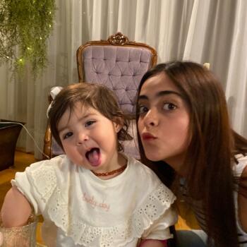 Baby-sitter in Mexico: Frida