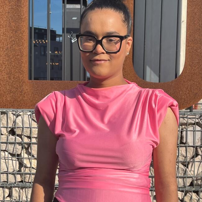 Babysitter in Nandy: Rita