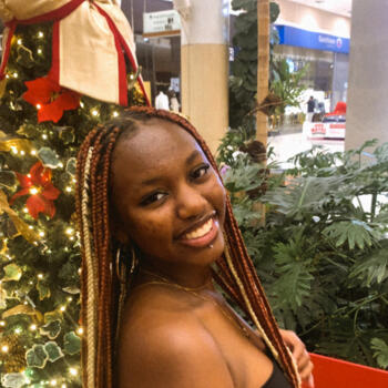 Babysitter in Indaiatuba: Yasmin Kanija