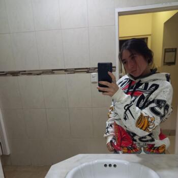Babysitter in Santiago del Estero: Nahiara